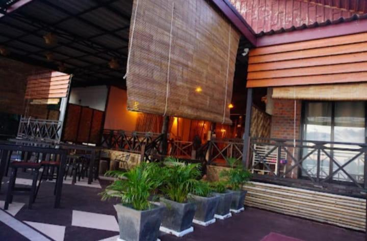 Villa Sala Vanna Savannakhet Luaran gambar